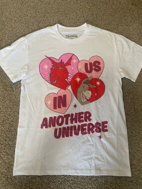 Dreamworks Shrek White Tee with Pink & Red Heart Graphics